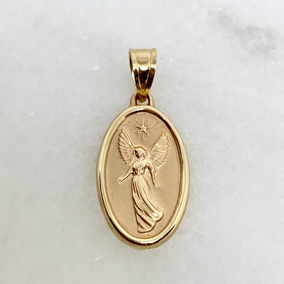 Yellow Gold Guardian Angel Pendant 1g 